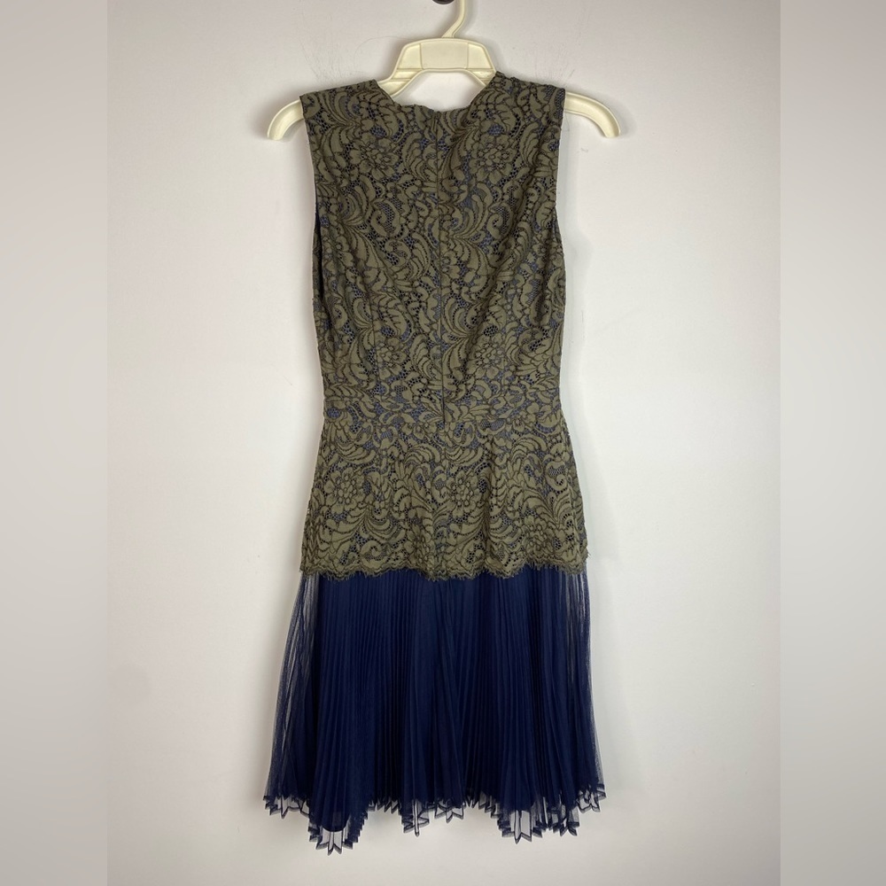 Marchesa Voyage Dress Size 4 Green Lace Blue Pleat Midi - Picture 4 of 9